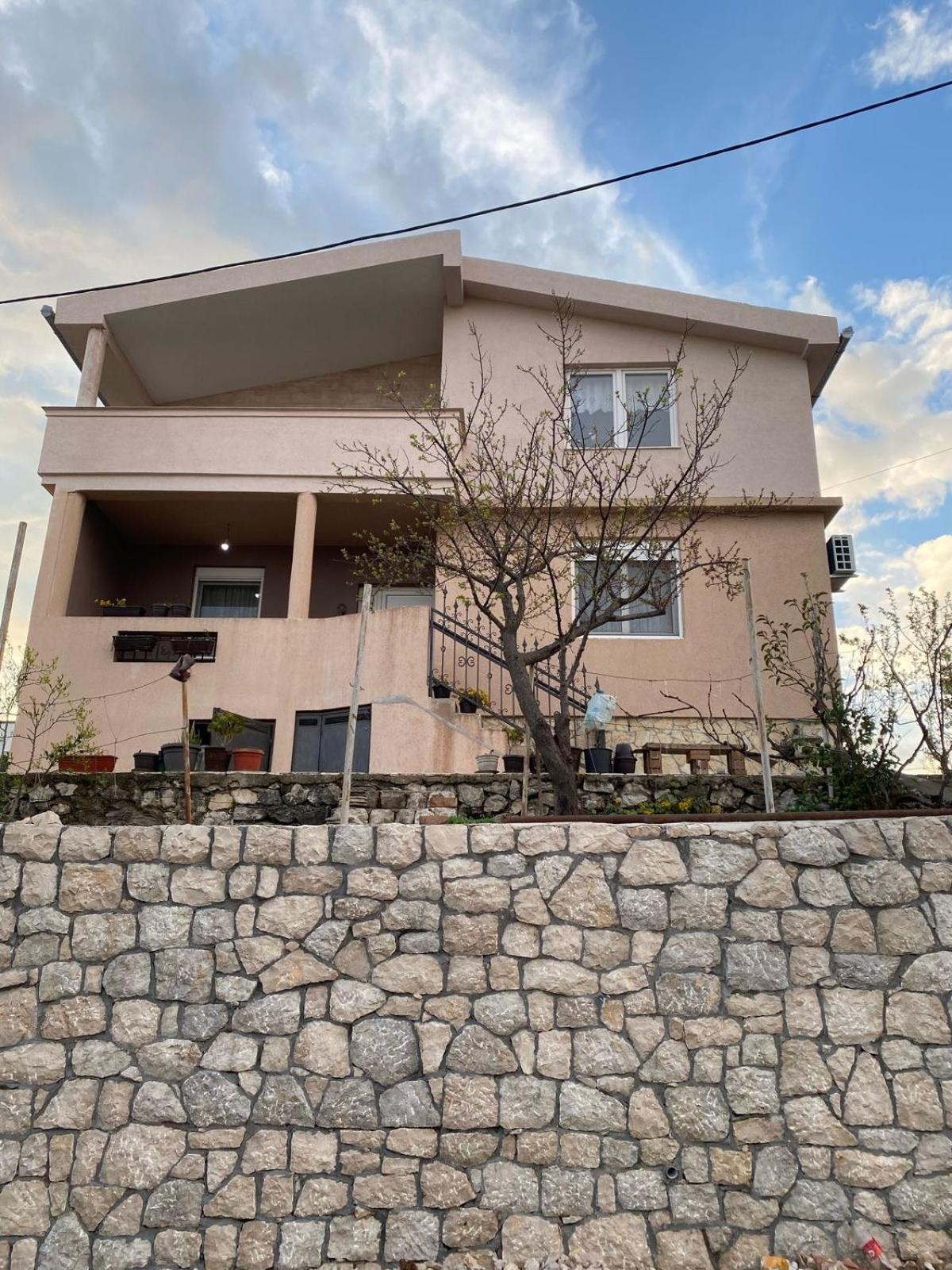 Guest House Kruna Ulcinj Esterno foto